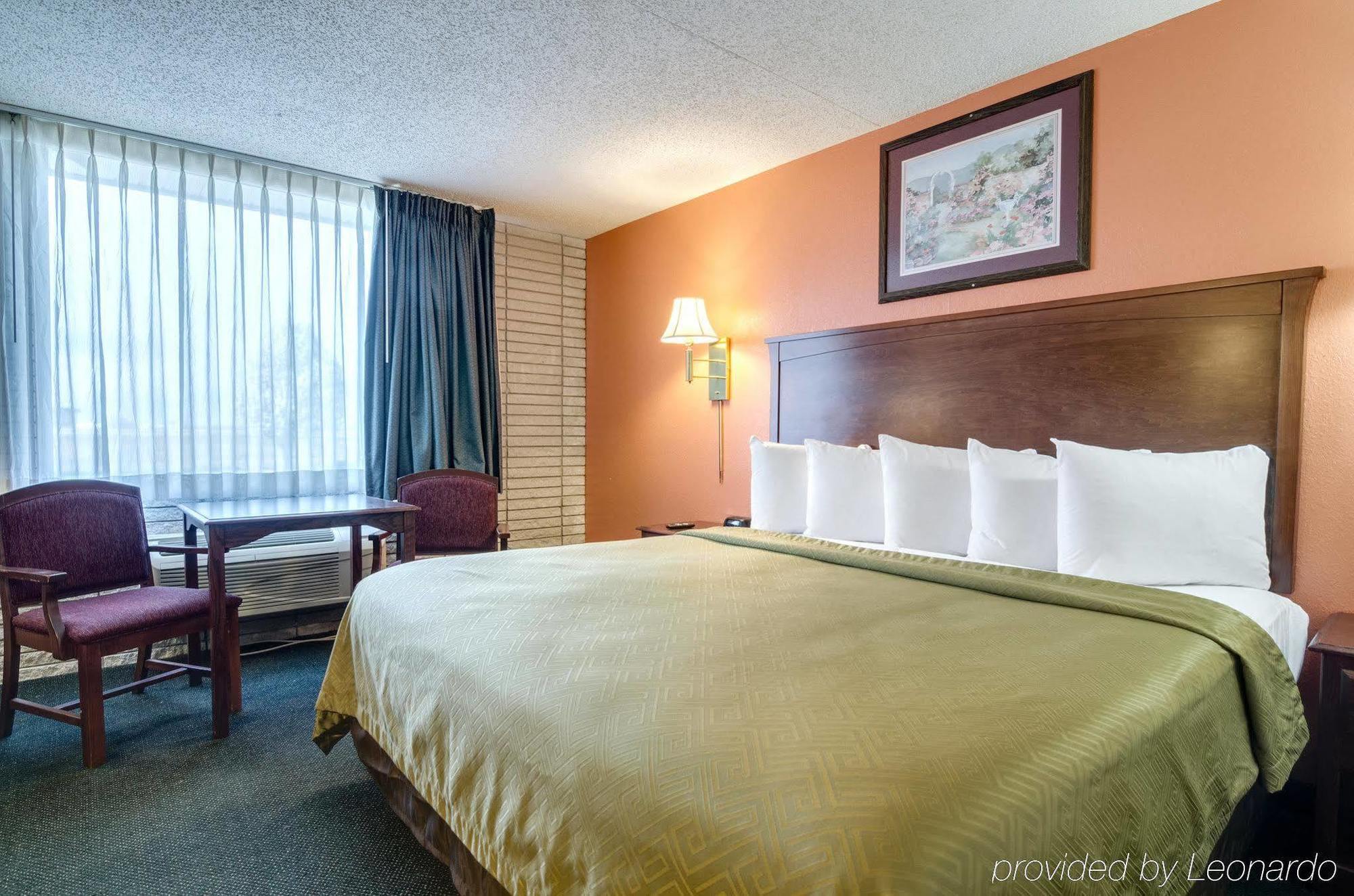 Americas Best Value Inn Salina Exterior foto