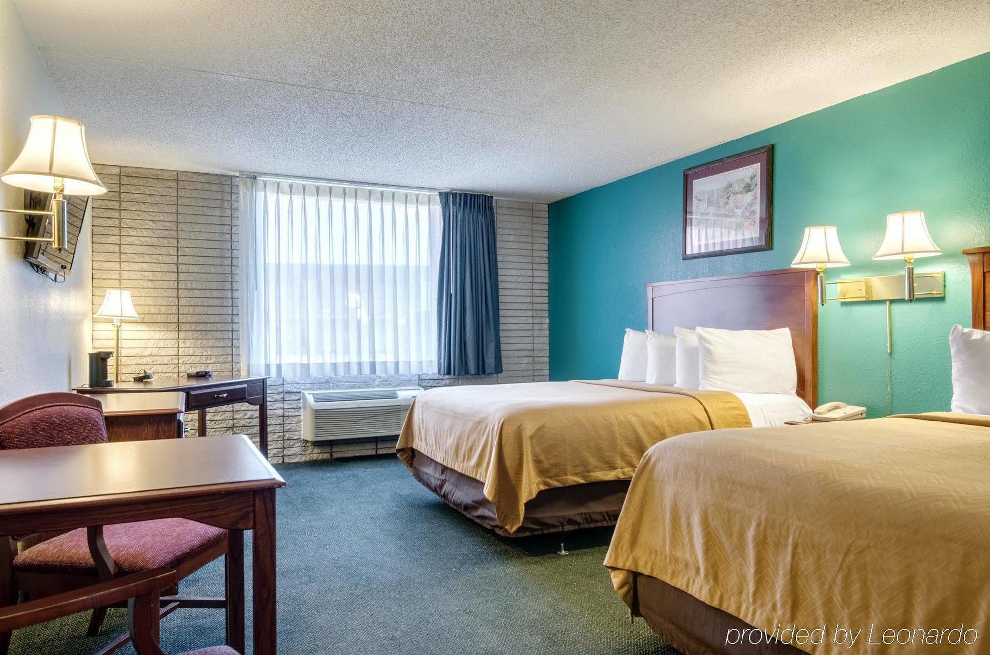 Americas Best Value Inn Salina Exterior foto