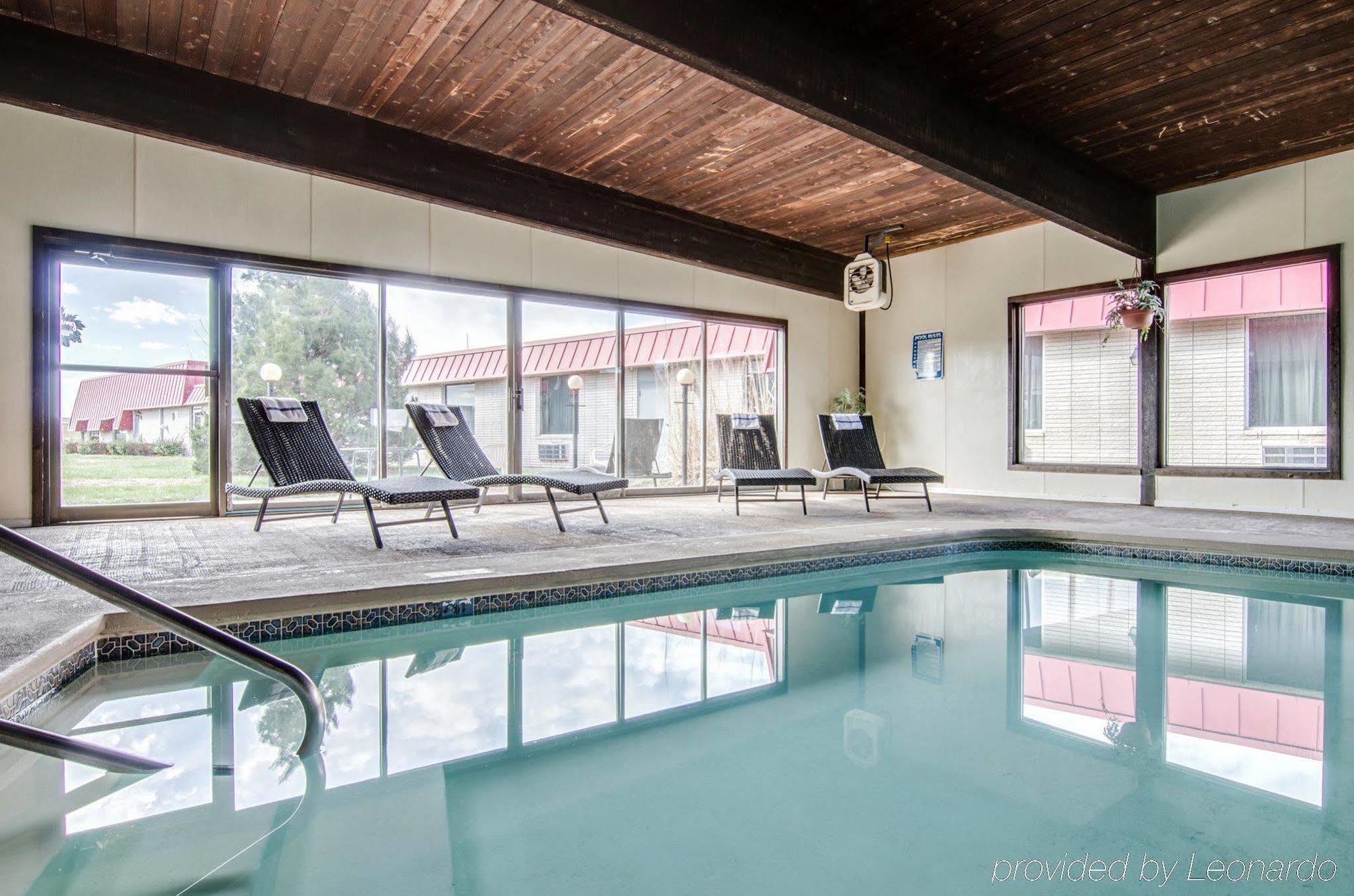 Americas Best Value Inn Salina Exterior foto
